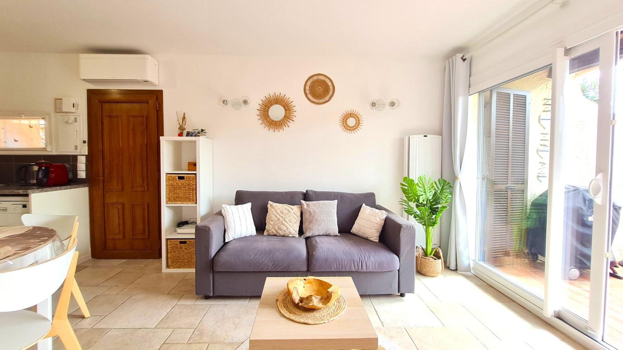 Bel Appartement Renove, Avec Terrasse Et Piscine La Croix-Valmer Zewnętrze zdjęcie